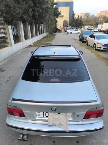 BMW 523-4