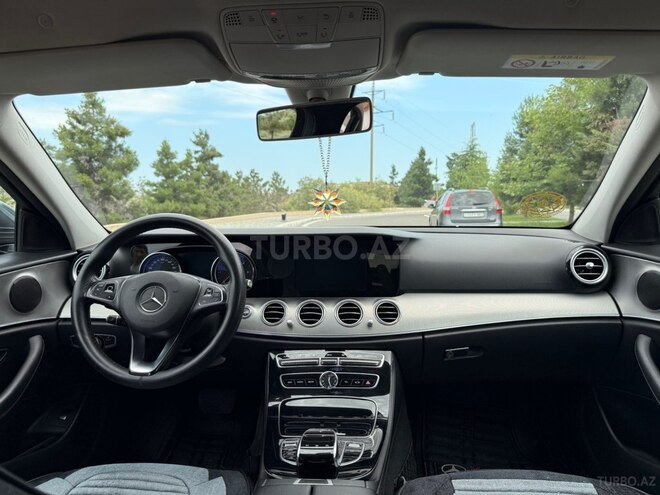 Mercedes E 220 d-10