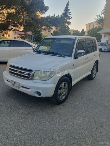 Mitsubishi Pajero io-1