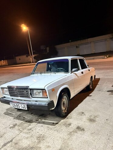 LADA (VAZ) 2107-2