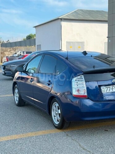 Toyota Prius-2