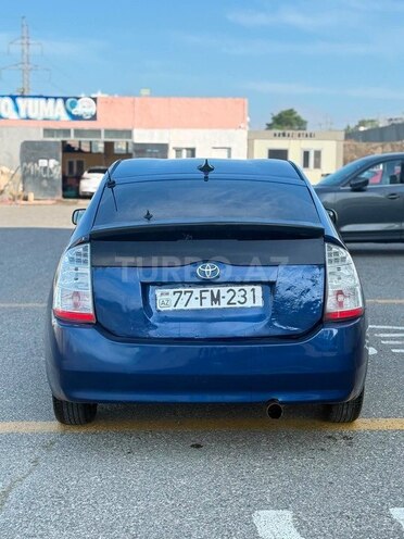 Toyota Prius-8