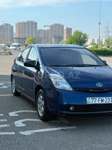 Toyota Prius-3