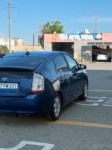 Toyota Prius-4