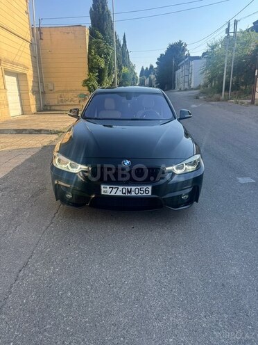 BMW 330-1