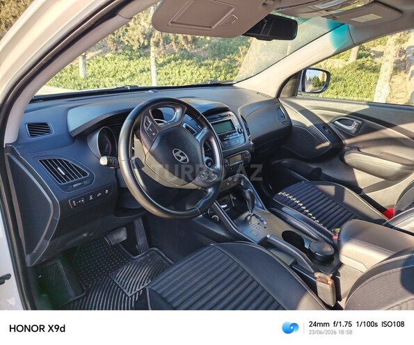 Hyundai ix35-12