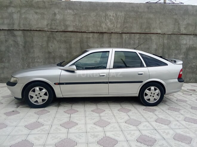 Opel Vectra-3