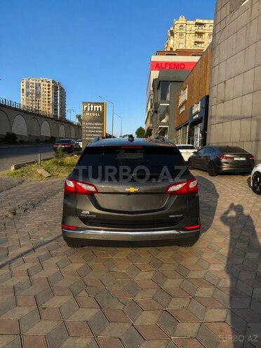 Chevrolet Equinox-5