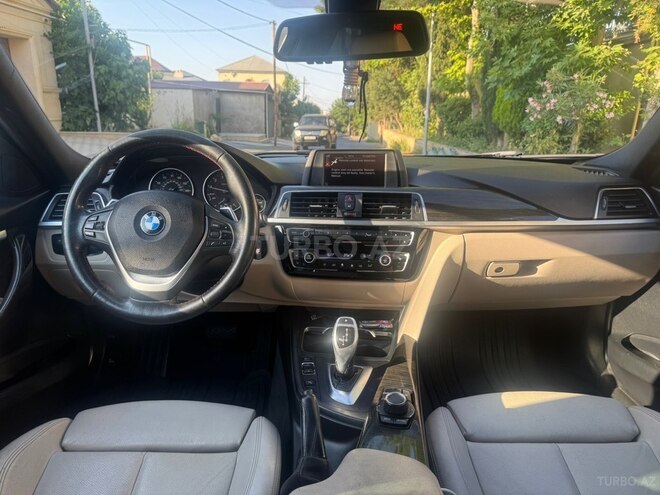 BMW 330-8
