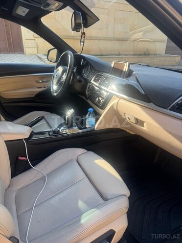BMW 330-10