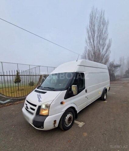 Ford Transit-3
