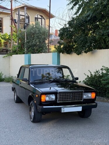 LADA (VAZ) 2107-1