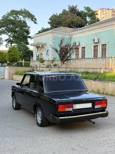 LADA (VAZ) 2107-2