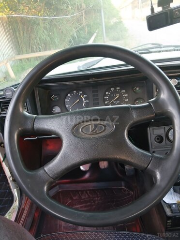 LADA (VAZ) 2107-2