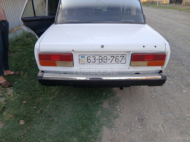LADA (VAZ) 2107-4