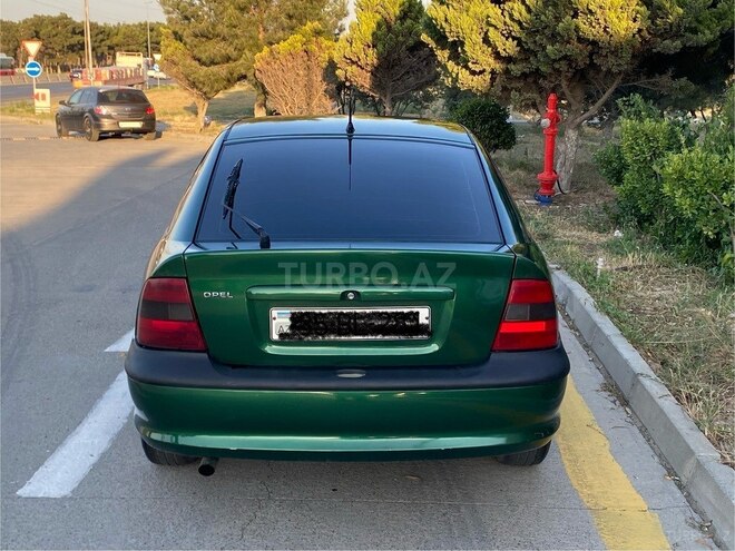 Opel Vectra-8
