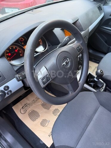 Opel Astra-9