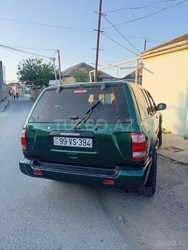 Nissan Pathfinder-3