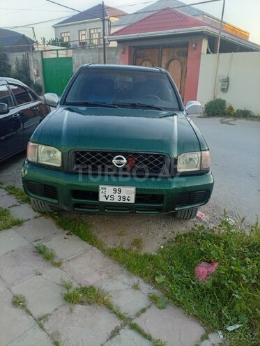 Nissan Pathfinder-1