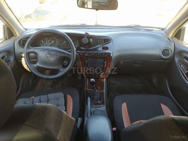 Daewoo Leganza-6