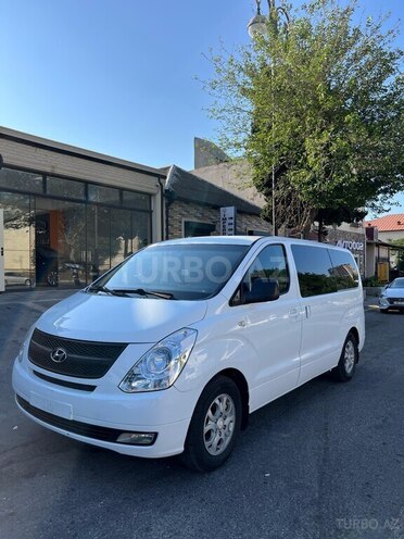Hyundai H-1-2