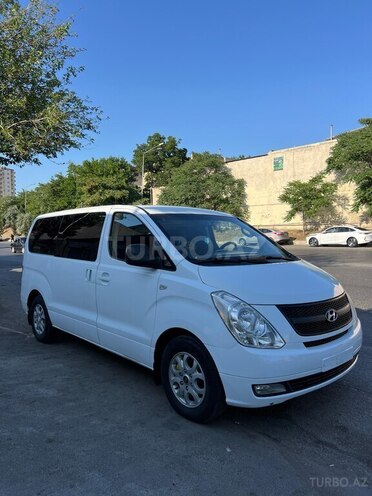 Hyundai H-1-3
