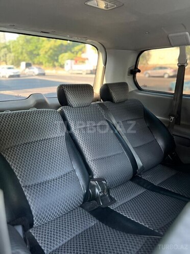 Hyundai H-1-7