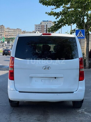 Hyundai H-1-4