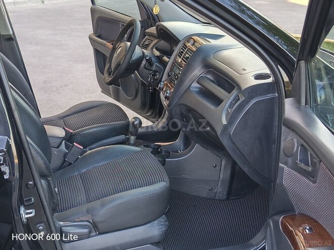 Kia Sportage-12