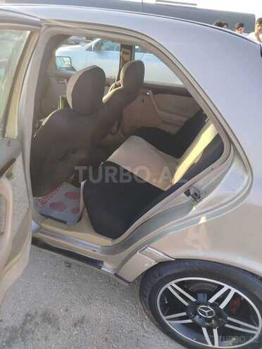 Mercedes C 200-4