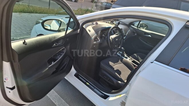 Chevrolet Cruze-4
