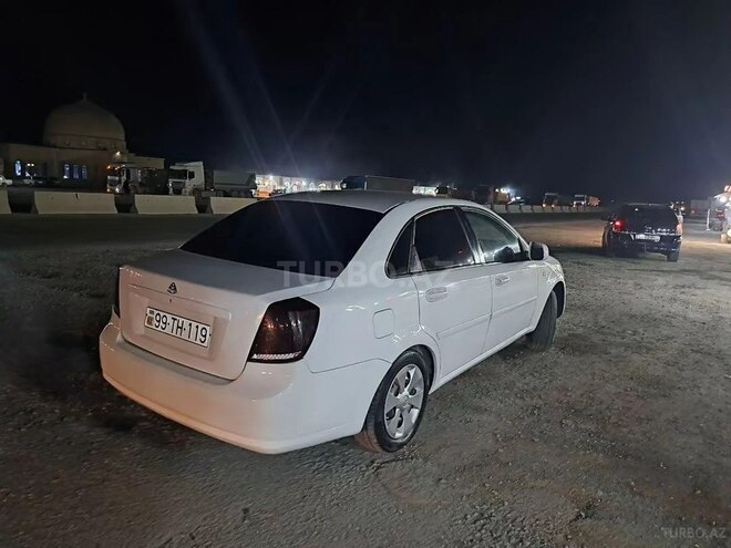 Daewoo Gentra-4