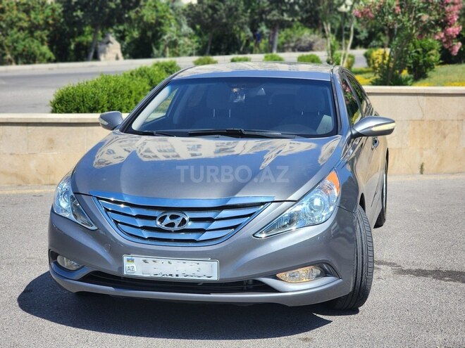 Hyundai Sonata-21