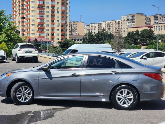 Hyundai Sonata-3