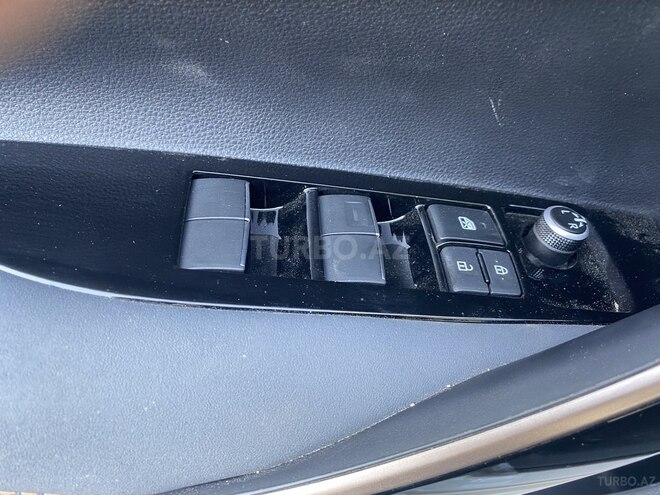 Toyota Corolla-10