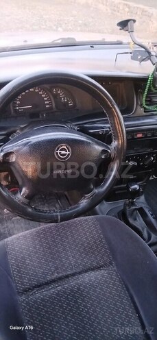 Opel Vectra-5