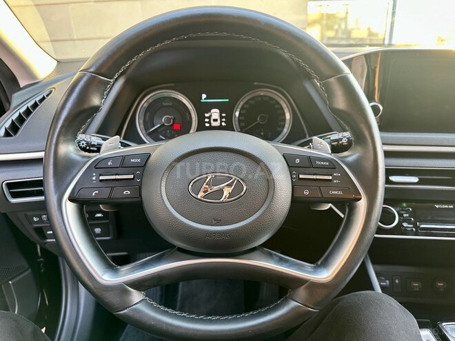 Hyundai Sonata-11