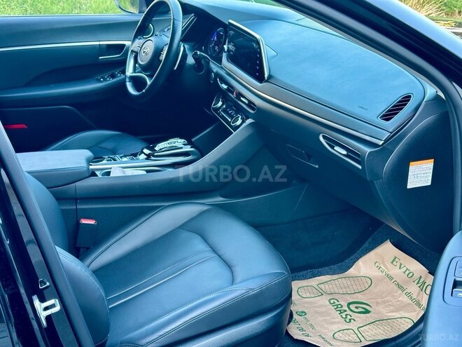 Hyundai Sonata-13