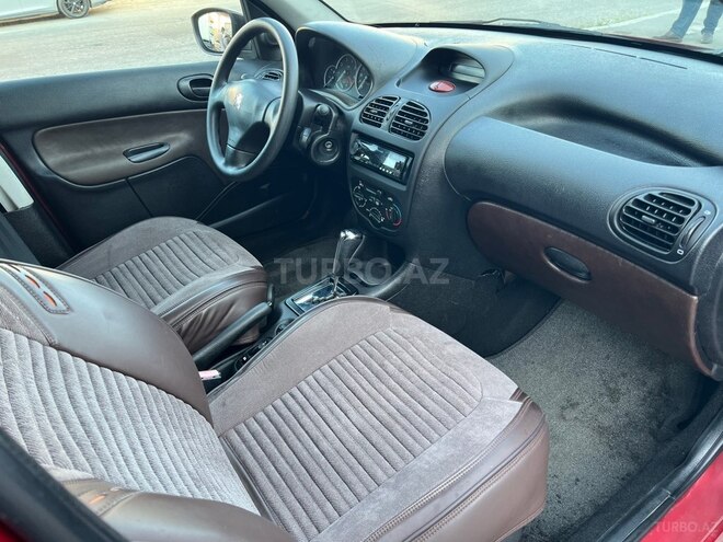 Peugeot 206-10