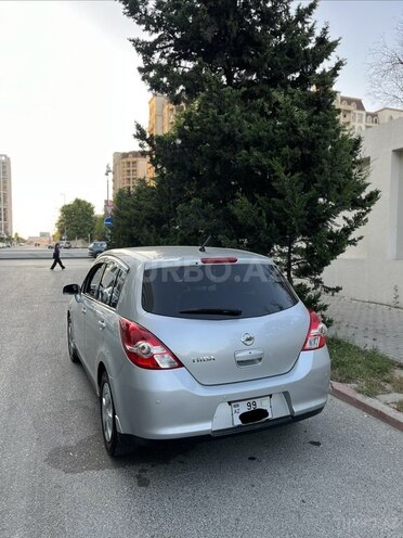 Nissan Tiida-7