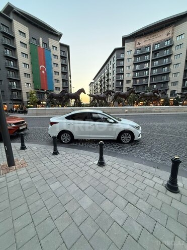 Hyundai Accent-6