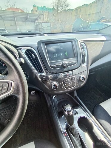 Chevrolet Malibu-8