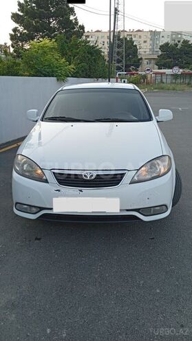 Daewoo Gentra-1