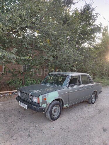 LADA (VAZ) 2107-4