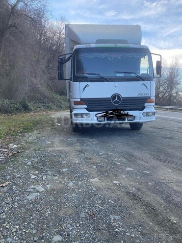 Mercedes Atego 815-1