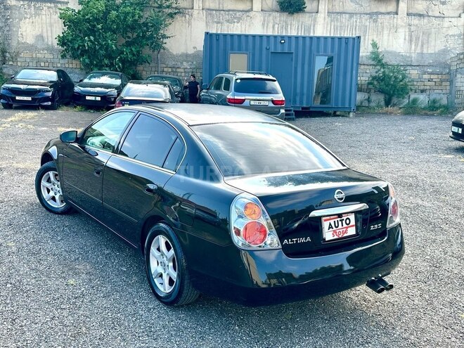 Nissan Altima-7