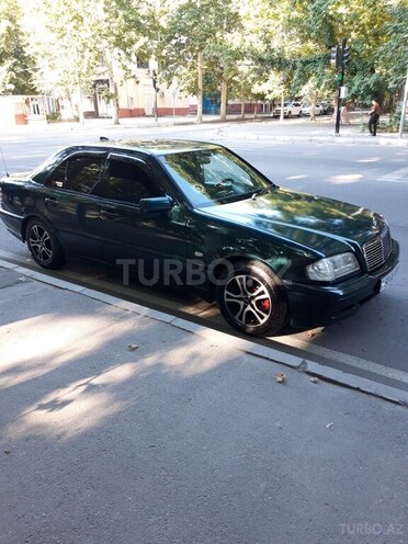 Mercedes C 200-2