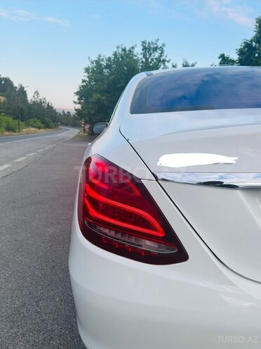 Mercedes C 300-10