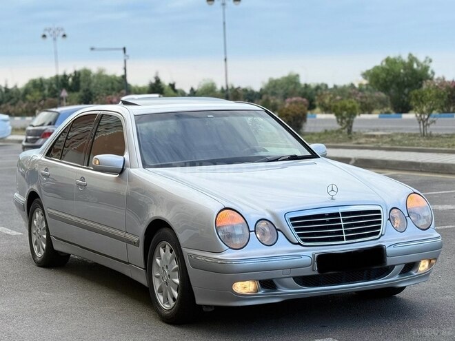 Mercedes E 280-4