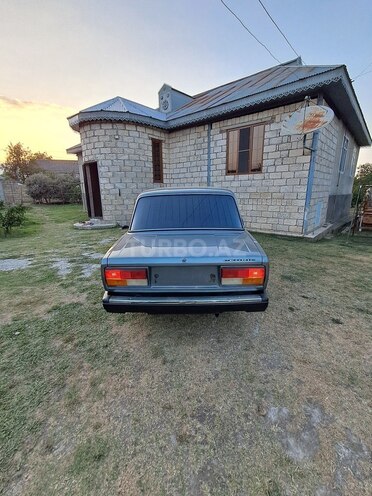 LADA (VAZ) 2107-2